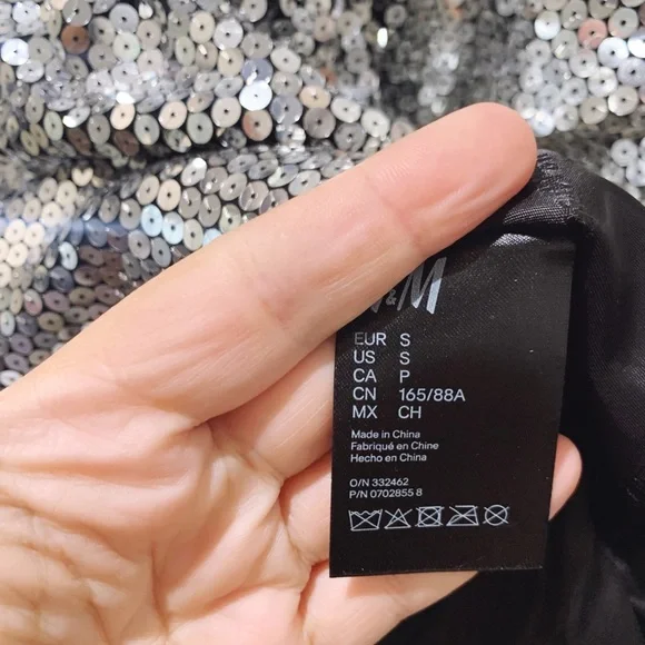 Moschino x H&M Silver Sequin Hooded Mini Dress - Picture 13 of 16